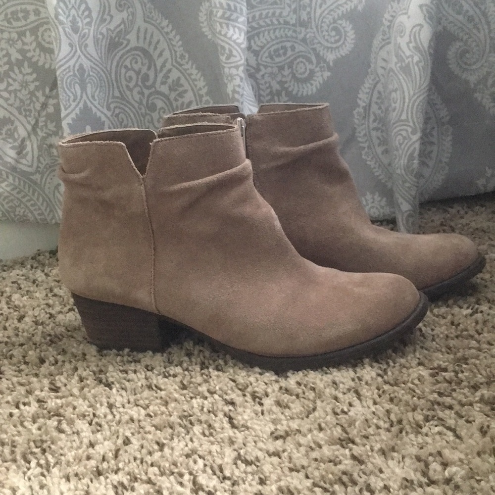 Cute Steve Madden booties!